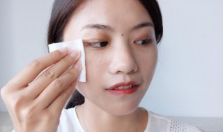 卸妆水为什么能吹泡泡 卸妆水为什么能吹泡泡的原理