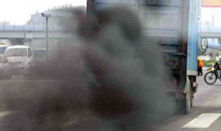 发动机冒黑烟是怎么回事（汽车发动机冒黑烟是怎么了）