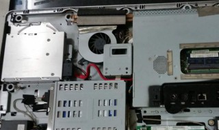 一体机怎么拆开后壳（一体机怎么拆卸后壳）