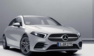 奔驰a200保险丝盒在哪（奔驰a200l保险丝盒在哪里）