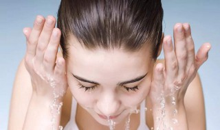 有红血丝可以用氨基酸洗面奶吗 有红血丝可以用氨基酸洗面奶吗女生