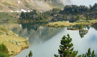 一衣带水中的水原指 一衣带水中的水原指什么