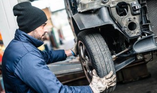 车出险后多久必须修车 出车险后多长时间内需要去修车