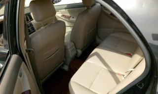 丰田花冠的后排座椅如何自己拆下来? 丰田花冠的后排座椅如何自己拆下来安装