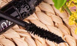 防水防油类的睫毛膏该怎么卸除(防水防油类的睫毛膏该怎么卸除掉)