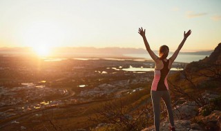 田径跳跃运动的基本形式有哪些（田径运动可分为跑跳五类）