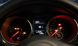 打转向灯仪表盘不显示(打转向灯仪表盘不显示车侧面画面)