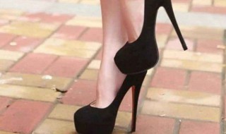 新手怎样学会穿高跟鞋(新手怎样学会穿高跟鞋走路)