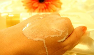 卸妆油不乳化是怎么一回事（卸妆油没有乳化干净会怎样?）