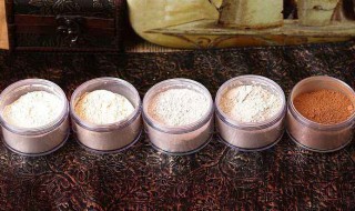 定妆粉结块了怎么处理（定妆粉结块了怎么办）