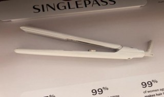 头发梳直和拉直有什么区别（头发梳直和拉直有什么区别吗）