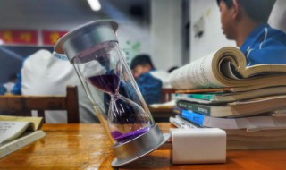 励志正能量的晚安心语（励志正能量的晚安心语图片）