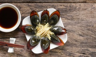 如何判断松花蛋坏了 如何判断松花蛋坏了中国医生