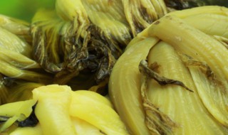 猪大骨头烩酸菜怎么做 猪大骨头烩酸菜怎么做最好吃