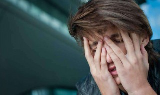 男生伤感说说心情短语（男生伤感说说短句）