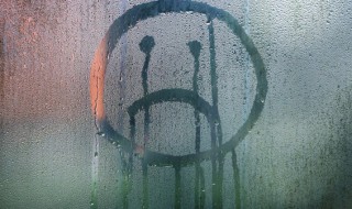 生活无奈伤感心酸句子（生活无奈伤感心酸句子说说）