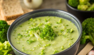 高汤西兰花怎么做(高汤西兰花怎么做好吃)