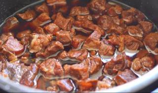 牛肉炖做法好吃简单做法（牛肉炖做法好吃简单做法窍门）