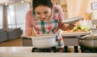 怎样清炖炖鸡才好吃（如何清炖鸡好吃）