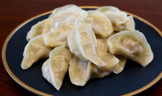 蒸饺的馅怎么做鲜多汁（饺子馅怎么做鲜嫩多汁）