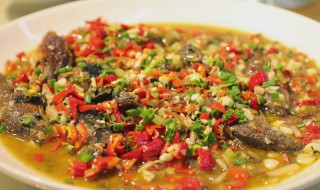 香焖禾花鱼怎么弄 黄焖禾花鱼怎么做好吃
