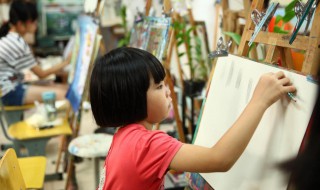 兴趣班孩子们真的有兴趣吗（兴趣班孩子们真的有兴趣吗英语）