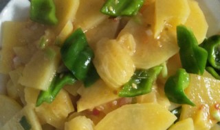 黄柿子炒土豆片的家常做法 西红柿炒土豆片的家常做法
