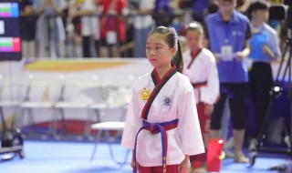 黑带要多少岁以上才能考（黑带要多少岁以上才能考驾照）