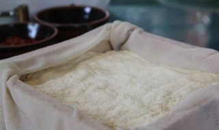 卤水点豆腐制作方法（卤水点豆腐制作方法.和卤水的用量）