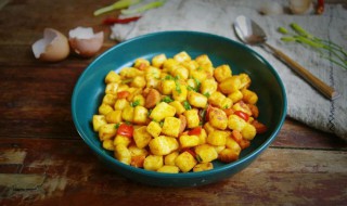 炒馒头丁怎么做好吃又简单 炒馒头丁怎么做好吃又简单视频