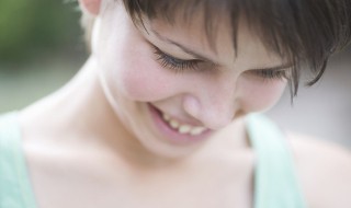 冬天面部潮红的原因（冬天面部潮红的原因有哪些）