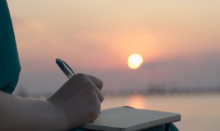 时光荏苒曾非君莫属美文（时光荏苒曾非君在线阅读）