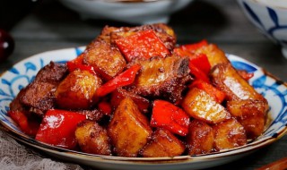 土豆红烧排骨的家常做法步骤 土豆红烧排骨的家常做法步骤视频