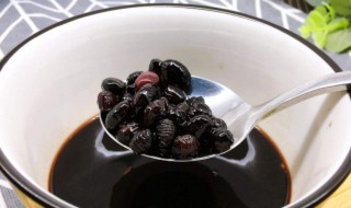 泡黑豆用陈醋好还是米醋好呢 泡黑豆用陈醋好还是米醋好呢女生