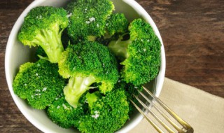 最简单的凉拌西兰花做法（最简单的凉拌西兰花做法大全）