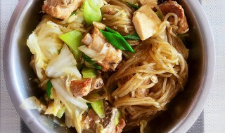 白菜炖排骨的家常做法（白菜炖排骨的家常做法大全）