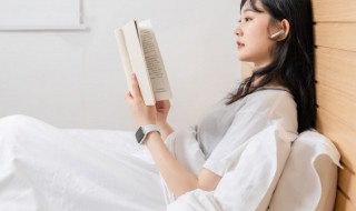 鹧鸪天列炬归来酒未醒原文翻译（鹧鸪天·列炬归来酒未醒）