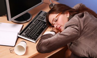 梦见一群人是什么意思 梦见 一群人