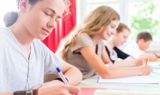 顾盼神飞的意思 顾盼神飞的意思解释