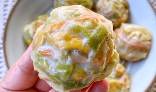 包菜蛋皮卷的做法(包菜蛋皮卷的做法和配料)