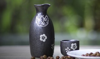 长期储藏酒中酸含量呈什么趋势 酱酒的酸度含量