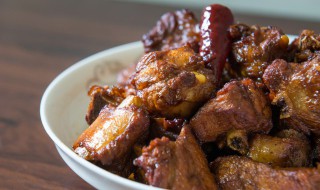 酱焖大骨头的做法 酱焖大骨头的做法视频