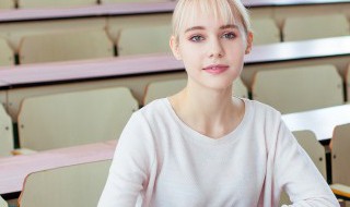 醉公子岸柳垂金线原文翻译(柳枝词原文及翻译)