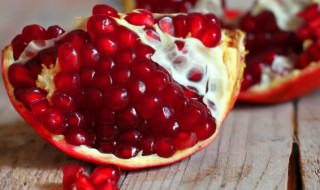 石榴用英语怎么说（石榴用英语怎么说写）