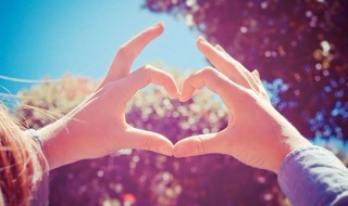 关于幸福的名言警句（关于幸福的名言警句英语）