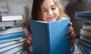 我喜欢打羽毛球用英语怎么说（在我空闲时间我喜欢打羽毛球用英语怎么说）