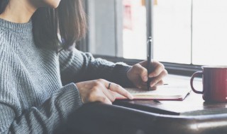 不上不下是什么意思(不上不下的人是什么意思)