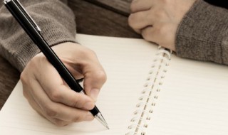 LOL手游名字两个字? lol手游名字两个字女生