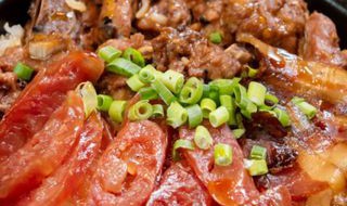 香菇腊肉煲仔饭怎么做（香菇腊肉煲仔饭怎么做才好吃）
