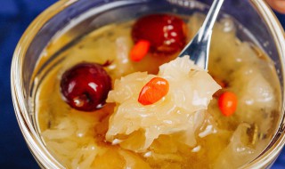 桂圆莲子羹怎么做（桂圆莲子羹怎么做视频）